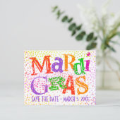 Mardi Gras Party für farbenfrohe Typografie Einladungspostkarte (Stehend Vorderseite)