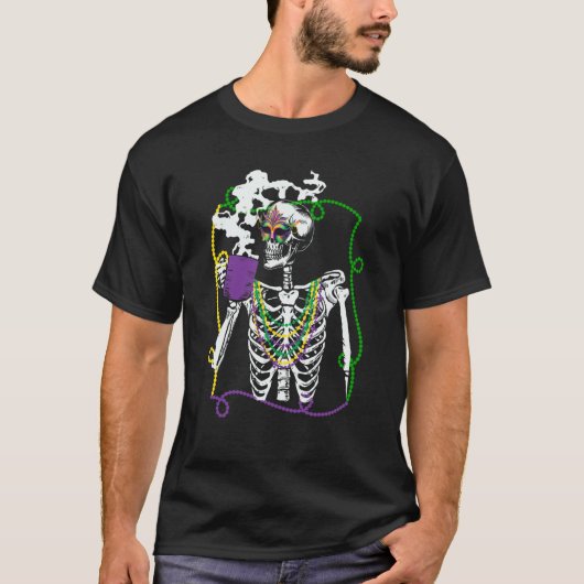 Mardi Gras Skeleton Drinking Coffee Mask Beads Fat T-Shirt (Vorderseite)