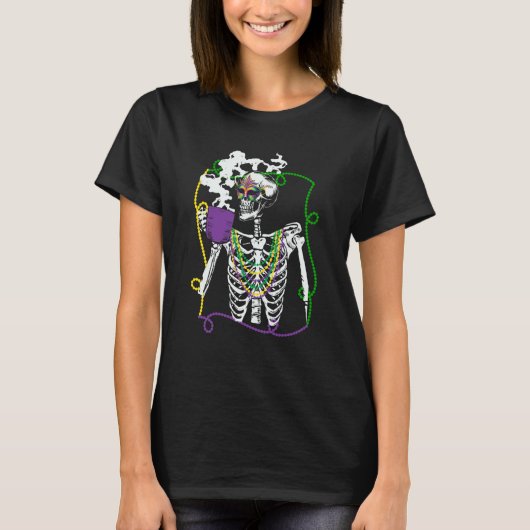 Mardi Gras Skeleton Drinking Coffee Mask Beads Fat T-Shirt (Vorderseite)