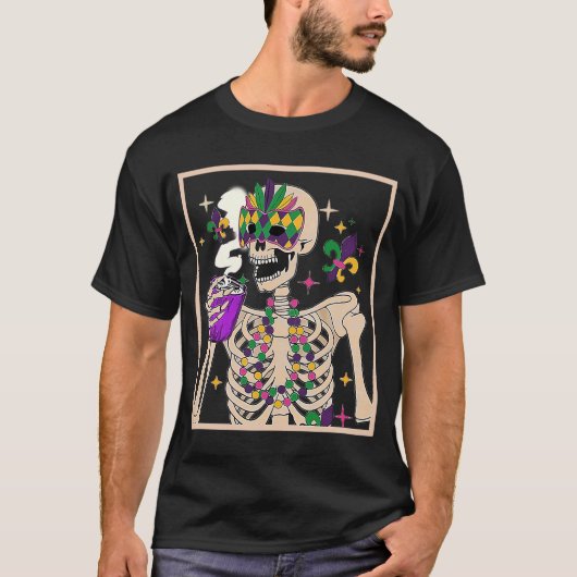 Mardi Gras Skeleton mit Lächelndem Oberkopf Drinki T-Shirt (Vorderseite)