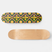 Mardi-Grasmuster mit goldenem Fleur-de-lis Skateboard (Horizontal)