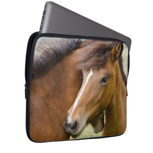 Mare and Colt Laptopschutzhülle (Vorne Rechts)