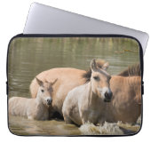 Mare with Foal Crossing a River Laptopschutzhülle (Vorderseite)
