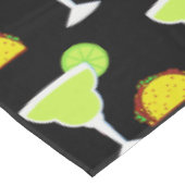 Margaritas + Tacos! Tischdecke (Schrägansicht)