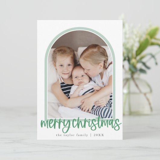 MARIAH Green Arch Family Foto Frohe Weihnachten (Stehend Vorderseite)