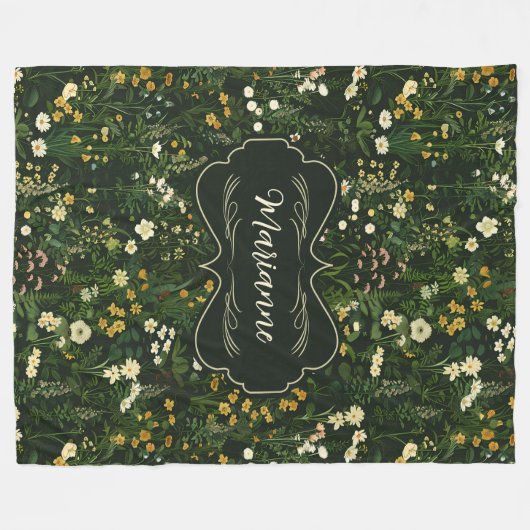 Marianne Dark Daisy Floral Fleecedecke (Vorderseite (Horizontal))