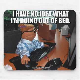 Marianne Hawthorne im Büro Mousepad