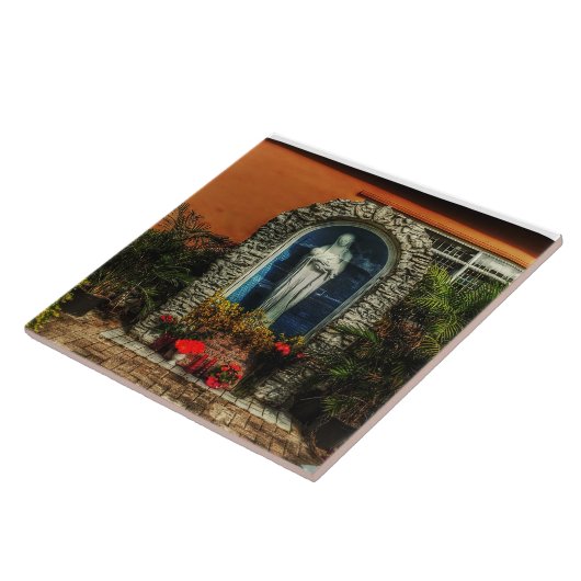 Marias Heiligtum Fliese (Seite)