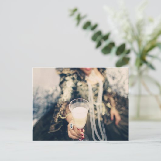 Marie Antoinette Champagne Party Toast Einladungspostkarte (Stehend Vorderseite)