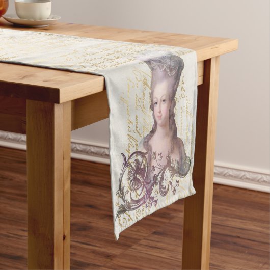 Marie Antoinette & French script Table Runner Kurzer Tischläufer (Beispiel)