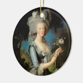 Marie Antoinette mit einer Rose, 1783 Keramikornament (Links)