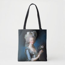 Marie Antoinette mit einer Rose