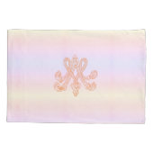 Marie Antoinette – Monogramm Royal Monogram Pastel Kissenbezug (Rückseite)