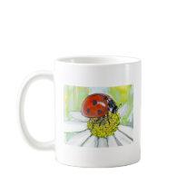 Marienkäfer auf einem Gänseblümchen