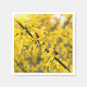 Marienkäfer auf gelbem Forsythienzweig Serviette