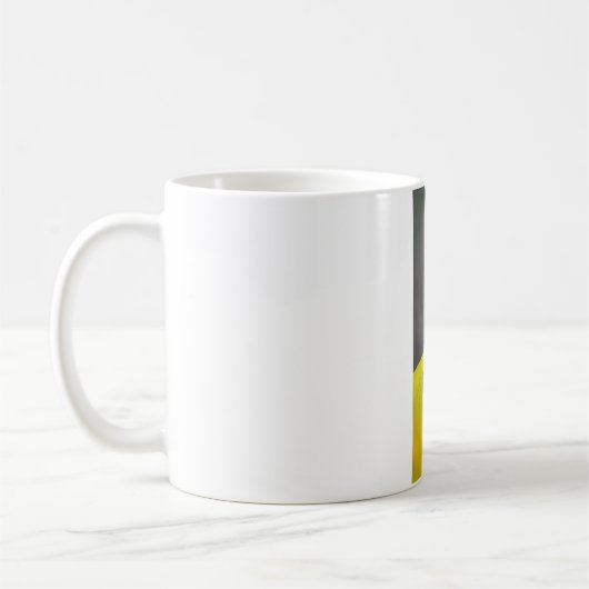 Marienkäfer auf Sonnenblume-Blumenblatt Kaffeetasse (Links)