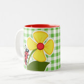 Marienkäfer; Grünes kariertes; Gingham Zweifarbige Tasse (Vorderseite Links)