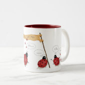 Marienkäfer-Parade-Tasse Zweifarbige Tasse (VorderseiteRechts)