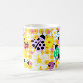 Marienkäfer und Blumen Kaffeetasse (Mittel)