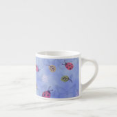 Marienkäfer und fallende Blätter Blaues Muster Espressotasse (Rechts)