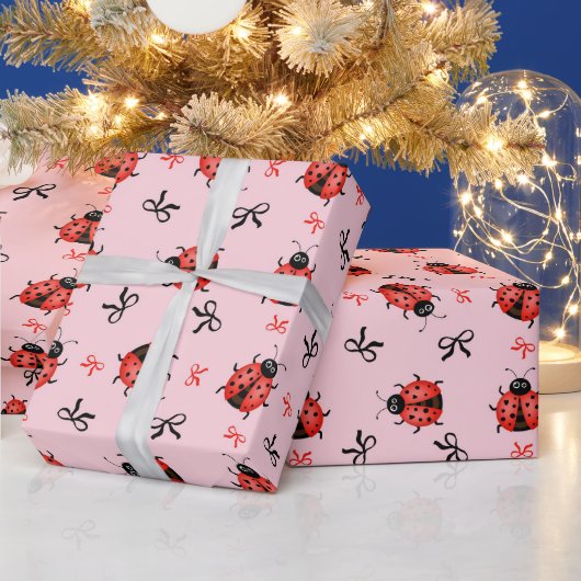 Marienkäfer und Schleifen Geschenkpapier (Feiertage)
