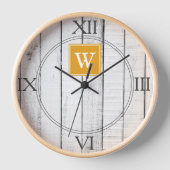 Marigold Rustic Monogram Clock Uhr (Vorderseite)