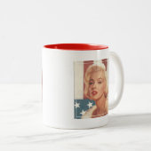 Marilyn-Flagge Zweifarbige Tasse (VorderseiteRechts)