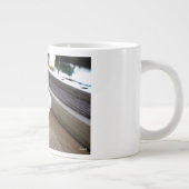 Marilyn Monroe pose in Witte rok  Jumbo-Tasse (Rechts)