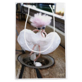 Marilyn Monroe pose in Witte rok Mittlere Geschenktüte (Vorderseite)