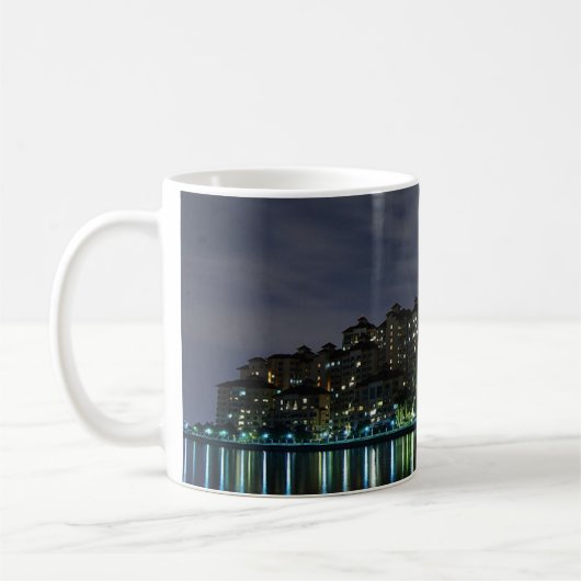 Marina City Park Tasse (Links)