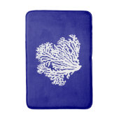 Marine-Blau-und weißeküstendekor-Koralle Badematte (Vorderseite Vertikal)