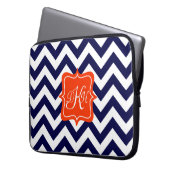 Marine-Blau-Zickzack Monogramm Laptopschutzhülle (Vorderseite Links)