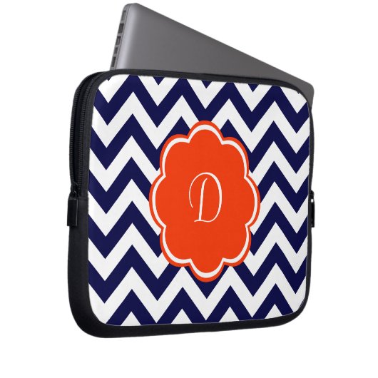 Marine-Blau-Zickzack Monogramm Laptopschutzhülle (Vorne Rechts)