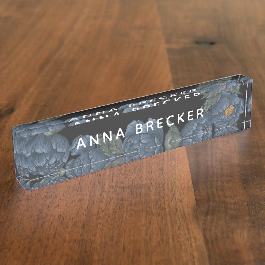 Marine-Pfingstrosen-weibliches mit Namensplakette (Seite)