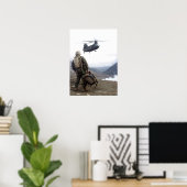 Marine Waits für CH-47 Chinook Hubschrauber Poster (Heimbüro)