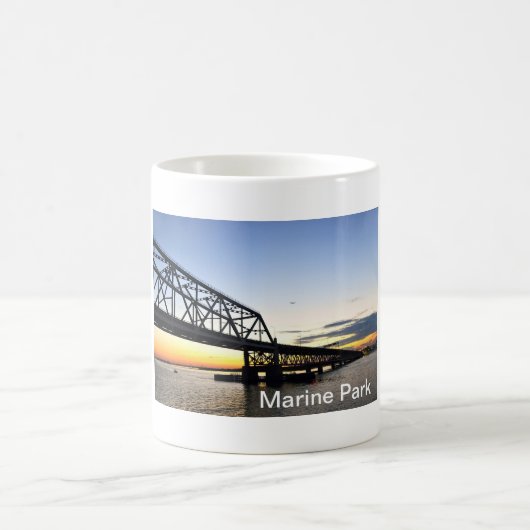 Marineallee Brücke-Gil Hodges Kaffeetasse (Mittel)