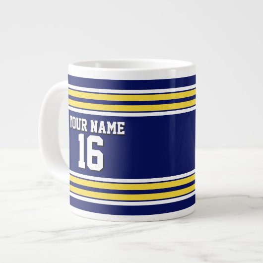Marineblau mit gelben weißen Streifen Team Jersey Jumbo-Tasse (Vorderseite Links)
