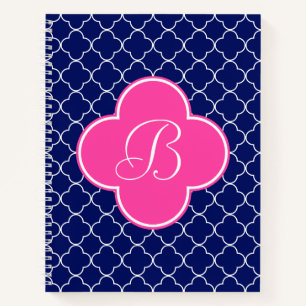 Marineblau-Rosa und Weiß Quatrefoil Monogramm Notizblock