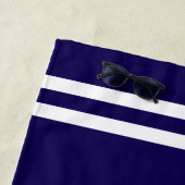 Marineblau-weißes Strandtuch mit Hailogo (Beispiel)