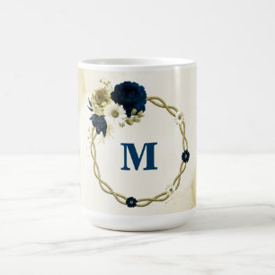 marineblaue elfenbein-goldene Blumen Monogramm Kaffeetasse