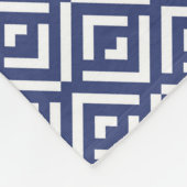 Marineblaue geometrische Chevron-Monogramm-Design Fleecedecke (Ecke)