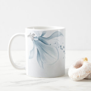 marineblaue staubblaue Blumen botanisch Kaffeetasse
