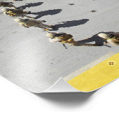 Marines besteigen einen CH-46E Sea Knight Hubschra Fotodruck (Ecke)