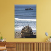 Marines erwarten die Ankunft Leinwanddruck (Insitu (Wohnzimmer))