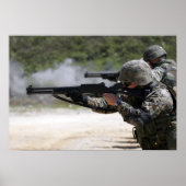 Marines feuern Schusswaffen Poster (Vorne)