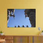 Marines wechseln Zeitschriften inmitten der Entlas Leinwanddruck (Insitu (Wohnzimmer))