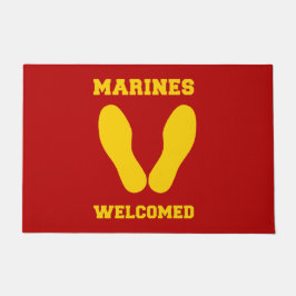 MARINES WELCOME YELLOW FOOTPRINTS AUF RED FUßMATTE