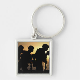 Marinesoldaten feuern 9mm Pistolen ab Schlüsselanhänger