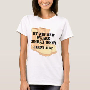 Marinetante Nephew trägt DCB T-Shirt