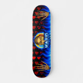 Mario Skull blaues Feuer Skatersollie Skateboard. Skateboard (Vorne)